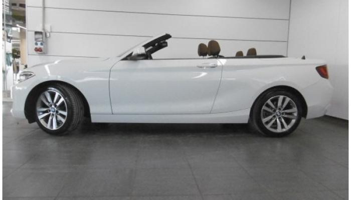 BMW 218d Cabrio vorne