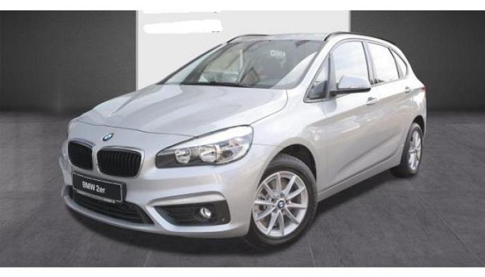 BMW 220d Active Tourer vorne