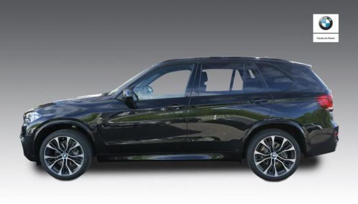 BMW X5 xDrive30d vorne