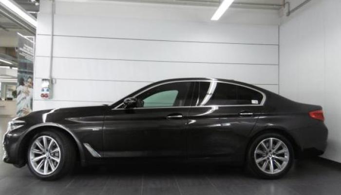BMW 530d xDrive Limousine vorne