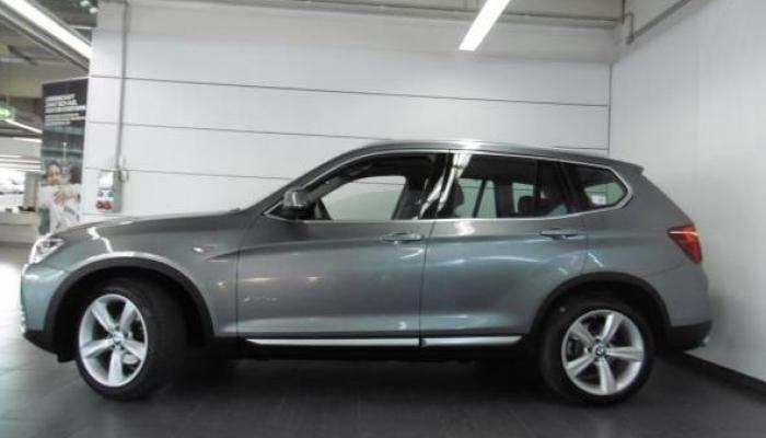 BMW X3 xDrive30d vorne