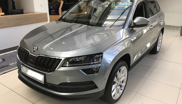 Skoda Karoq 2.0 TDI SCR 7-Gang-DSG 4x4 Style vorne