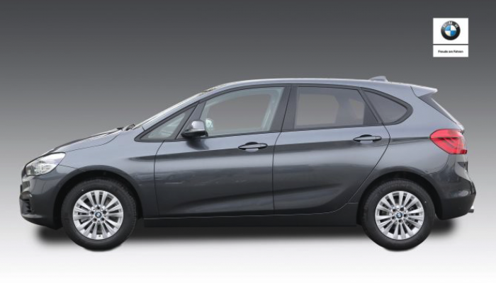 BMW 218d xDrive Active Tourer vorne