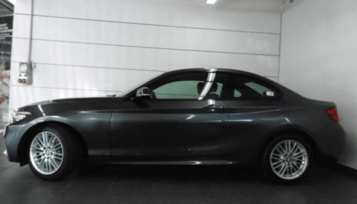 BMW 220d xDrive Coupé vorne