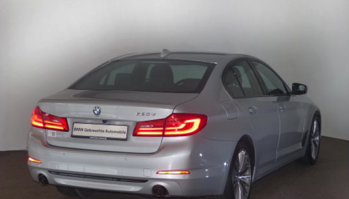 BMW 520d Limousine hinten