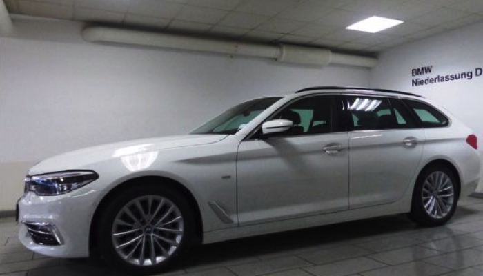 BMW 530d Touring vorne