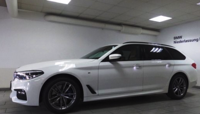 BMW 530i Touring vorne