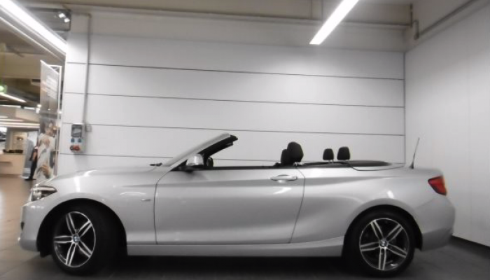 BMW 220d Cabrio vorne