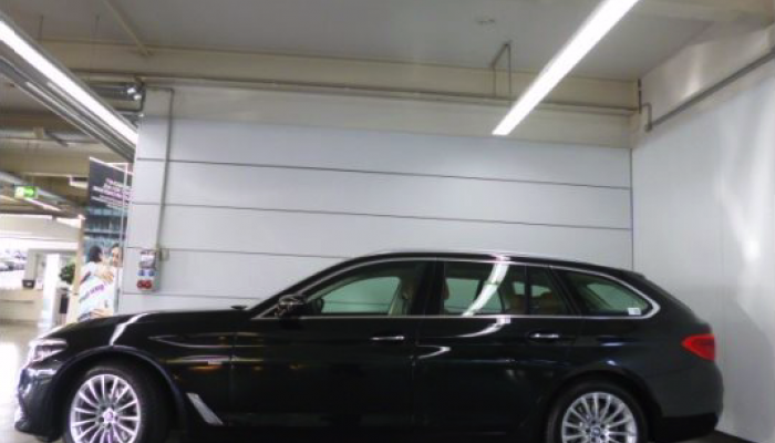 BMW 520d Touring vorne
