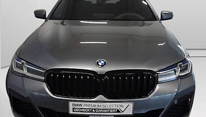 BMW 530i Touring vorne