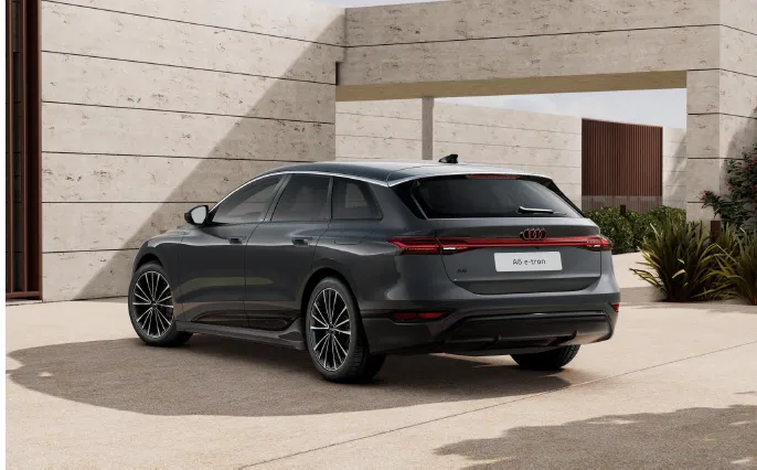 Audi A6 Avant e-tron hinten
