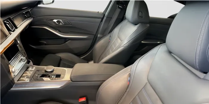 BMW 330I XDRIVE LIMOUSINE Sitze