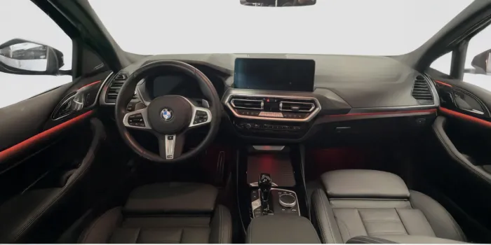 BMW X3 XDRIVE30I innen