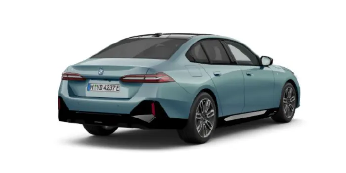 BMW i5 M60 xDrive Limousine hinten