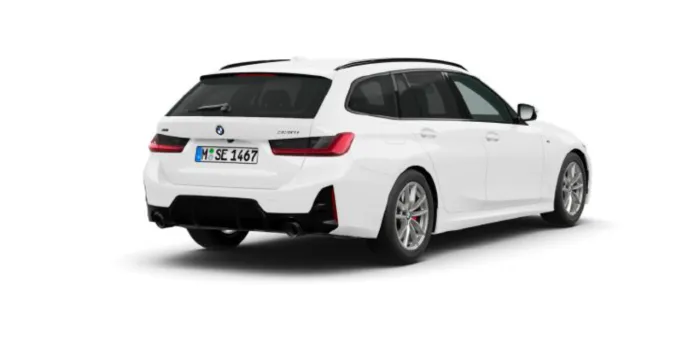 BMW 330i xDrive Touring hinten