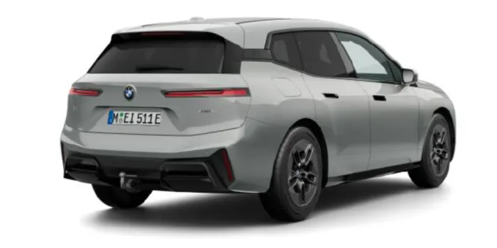 BMW iX xDrive 45 hinten